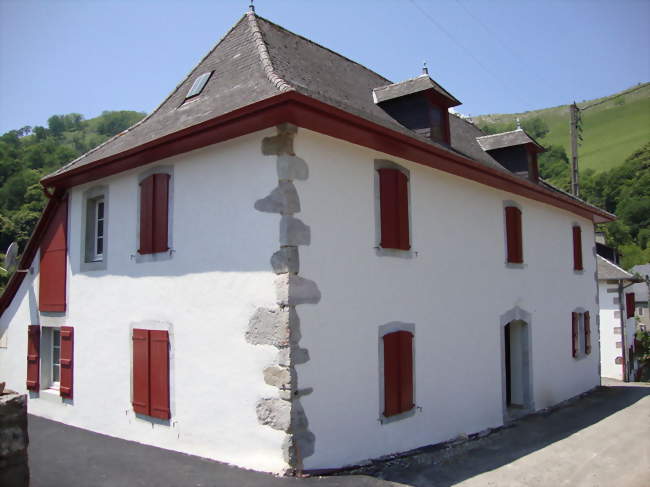 La mairie dEtchebar - Etchebar (64470) - Pyrénées-Atlantiques