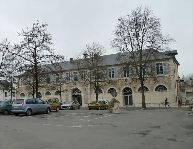 La mairie de Morlaàs - Morlaàs (64160) - Pyrénées-Atlantiques
