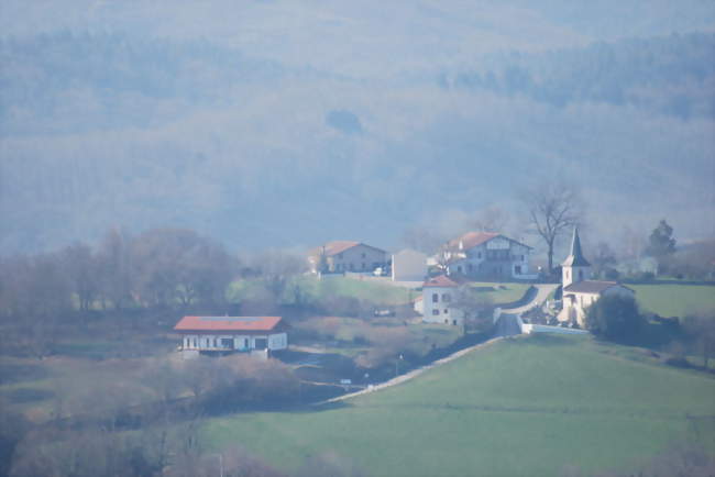 Vue du village d'Orsanco depuis la chapelle de Soyarza - Orsanco (64120) - Pyrénées-Atlantiques