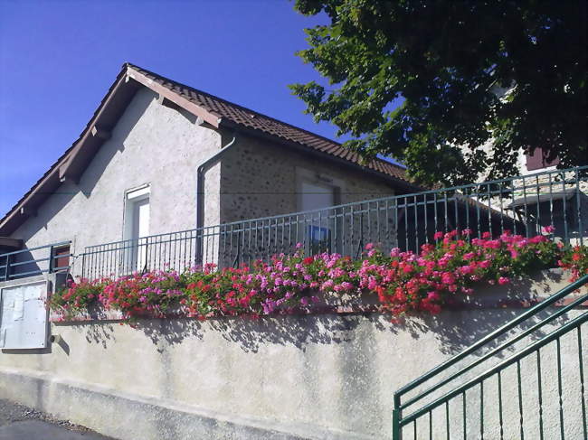 La mairie de Saint-Armou - Saint-Armou (64160) - Pyrénées-Atlantiques