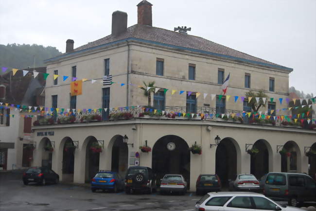 Mairie de Salies-de-Béarn - Salies-de-Béarn (64270) - Pyrénées-Atlantiques