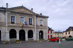 photo Marché de producteurs et vide-grenier