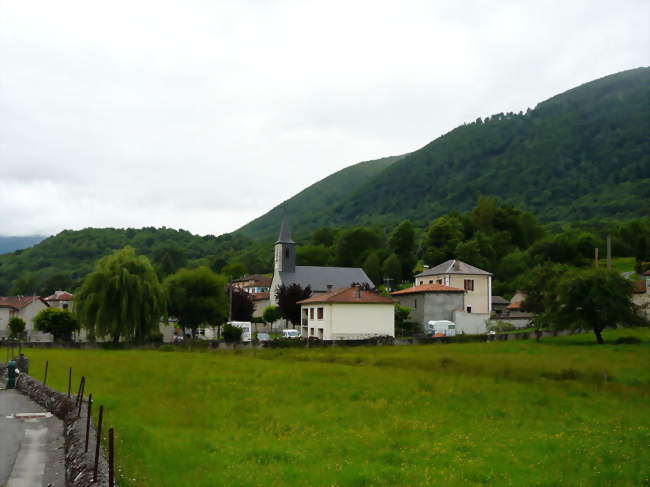 Le village de Cazarilh - Cazarilh (65370) - Hautes-Pyrénées