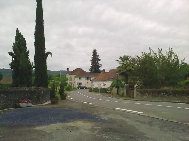 Vue du village - Lascazères (65700) - Hautes-Pyrénées