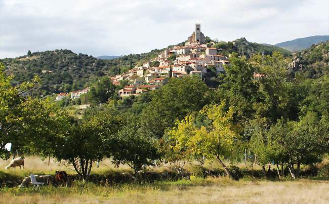 Vue du village - Eus (66500) - Pyrénées-Orientales