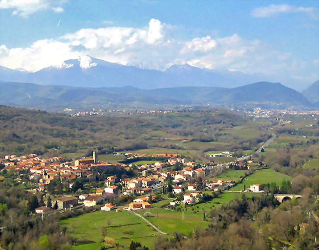 Vue générale du village - Marquixanes (66320) - Pyrénées-Orientales