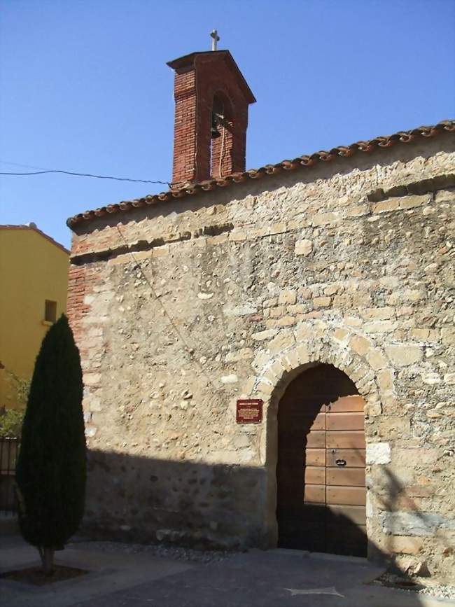 Chapelle Saint-Étienne - portail et clocher - Saleilles (66280) - Pyrénées-Orientales