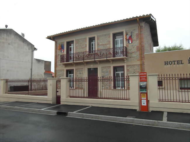 Mairie de Villeneuve-la-Rivière - Villeneuve-la-Rivière (66610) - Pyrénées-Orientales