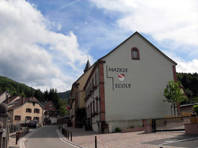 La mairie-école de Barembach - Barembach (67130) - Bas-Rhin