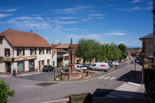 Place Saint-Rémy de Bischoffsheim en 2013 - Bischoffsheim (67870) - Bas-Rhin