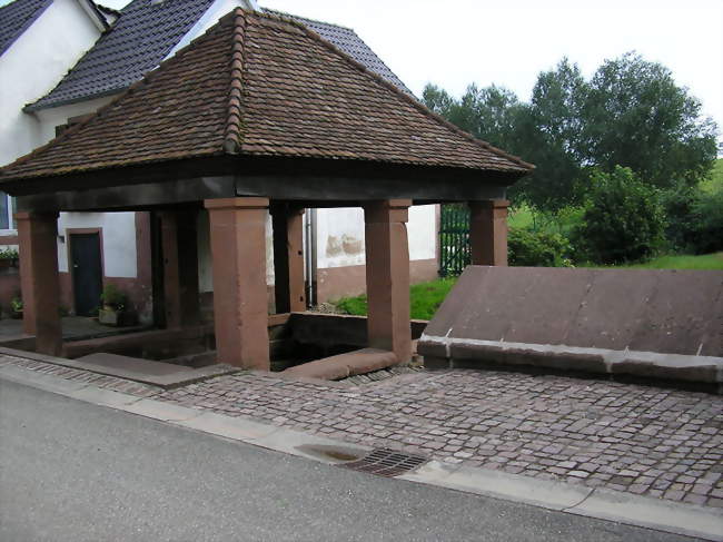 Ancien lavoir récemment restauré - Dossenheim-sur-Zinsel (67330) - Bas-Rhin