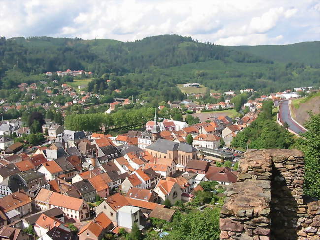 Vue depuis le Château À droite, la déviation - Schirmeck (67130) - Bas-Rhin