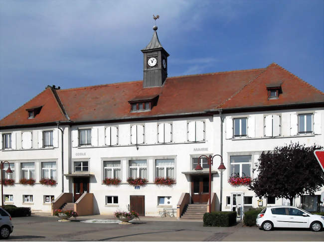 La mairie et l'école - Appenwihr (68280) - Haut-Rhin