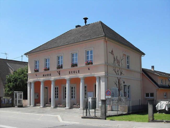La mairie-école - Ballersdorf (68210) - Haut-Rhin