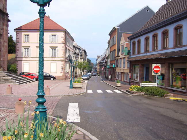 La rue principale de Sainte Marie-aux-Mines - Sainte-Marie-aux-Mines (68160) - Haut-Rhin