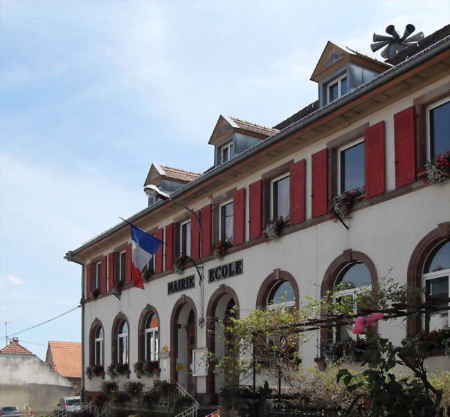 La mairie-école - Steinbach (68700) - Haut-Rhin