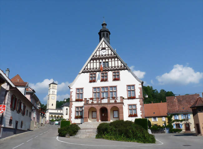 Église protestante et mairie - Stosswihr (68140) - Haut-Rhin