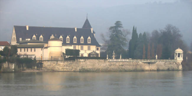 Château d'Ampuis - Ampuis (69420) - Rhône