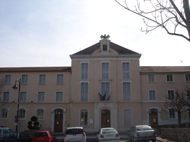 La Mairie square Louis Vernay - Vernaison (69390) - Rhône