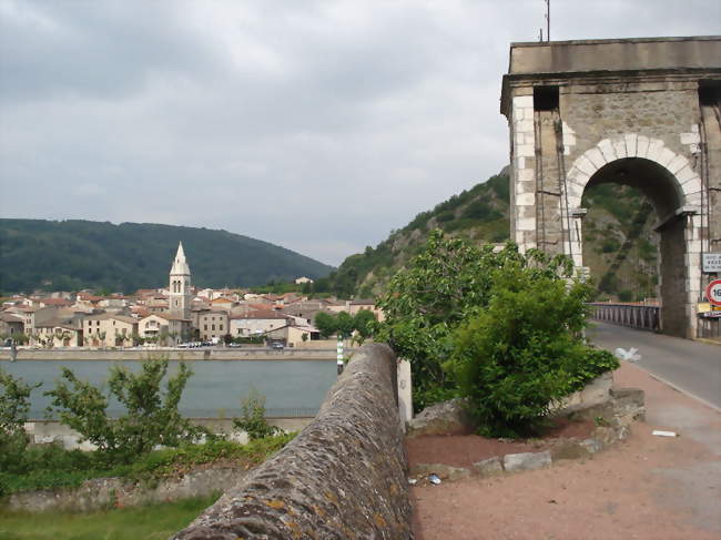 Vue d'Andance depuis Andancette - Andance (07340) - Ardèche