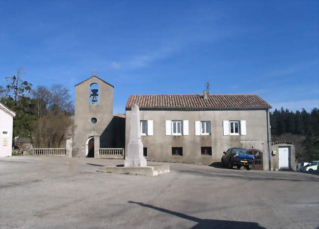 Le bourg - Berzème (07580) - Ardèche