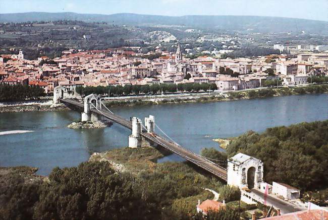 Bourg-Saint-Andéol - Ancien pont - Bourg-Saint-Andéol (07700) - Ardèche