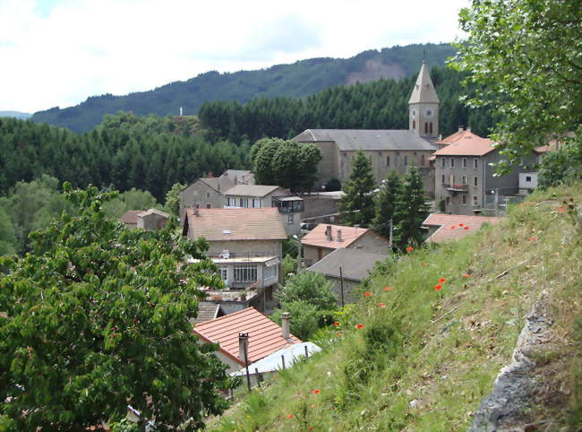 StJulien-Boutières, vue du village - Saint-Julien-Boutières (07310) - Ardèche