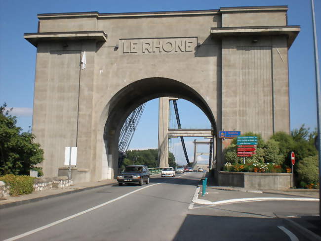 Entrée du pont sur le Rhône, direction Montélimar - Le Teil (07400) - Ardèche