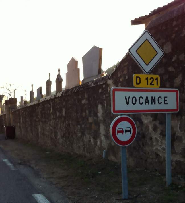 Panneau d'entrée du village, en venant de Saint-Julien-Vocance - Vocance (07690) - Ardèche