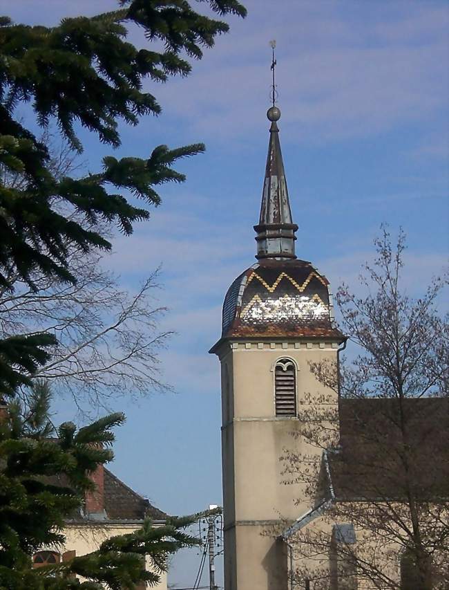 L'église de la Nativité de Notre-Dame; son clocher à l'impériale - Ancier (70100) - Haute-Saône
