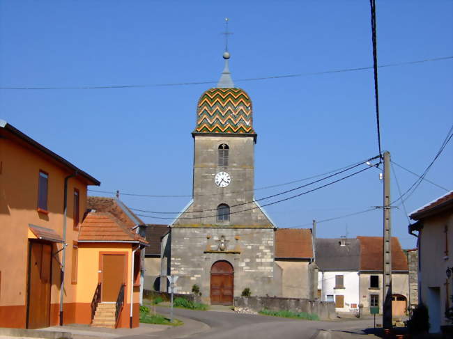 Le centre et son église - Barges (70500) - Haute-Saône