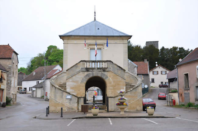 Mairie-Lavoir - Beaujeu-Saint-Vallier-Pierrejux-et-Quitteur (70100) - Haute-Saône