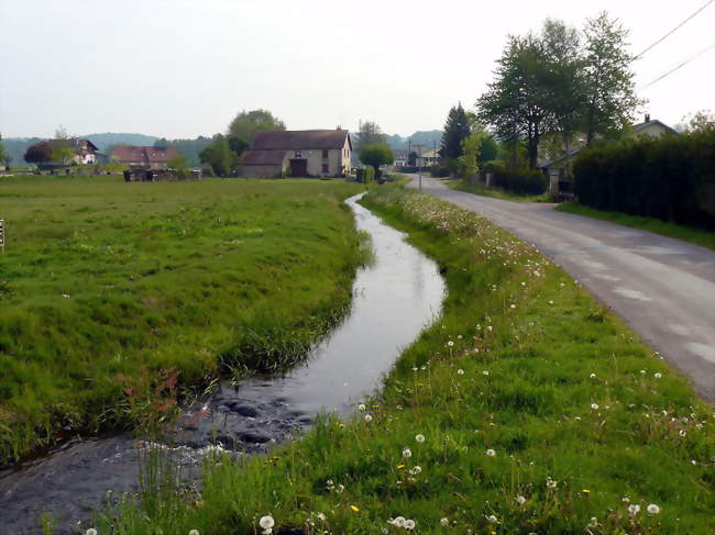 La Lanterne et la commune de Lantenot - Lantenot (70200) - Haute-Saône