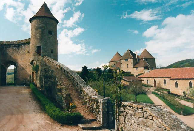 Château de Berzé-le-Châtel - Berzé-le-Châtel (71960) - Saône-et-Loire