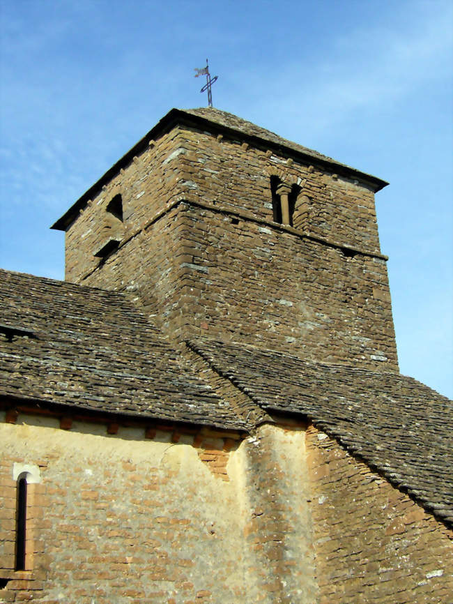 Le clocher de l'église romane Saint-Jean-Baptiste - Burgy (71260) - Saône-et-Loire