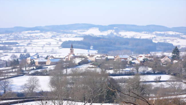 le Bourg vu depuis le hameau du Mont - La Chapelle-du-Mont-de-France (71520) - Saône-et-Loire