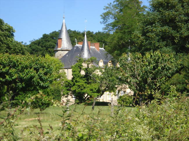 Le château de Clessy (privé) - Clessy (71130) - Saône-et-Loire