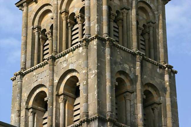 Clocher de l'église - Saint-Laurent-en-Brionnais (71800) - Saône-et-Loire