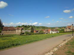 photo Fête du village d'Amanzé - Marché au puces, repas & pétanque