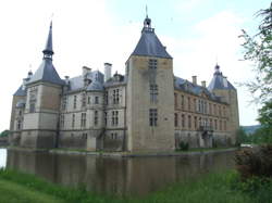 photo Millénaire Sully : la très grande visite historique et théâtrale du château de et par Thomas Volatier.