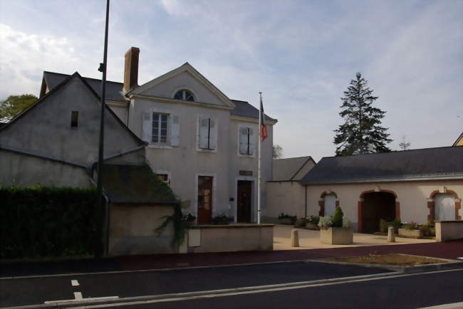 La mairie - Louplande (72210) - Sarthe