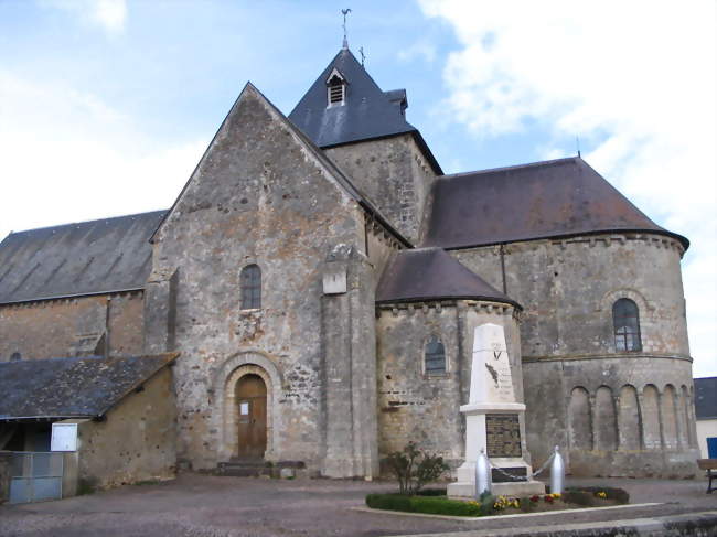 L'église Saint-Laurent - Neuvy-en-Champagne (72240) - Sarthe