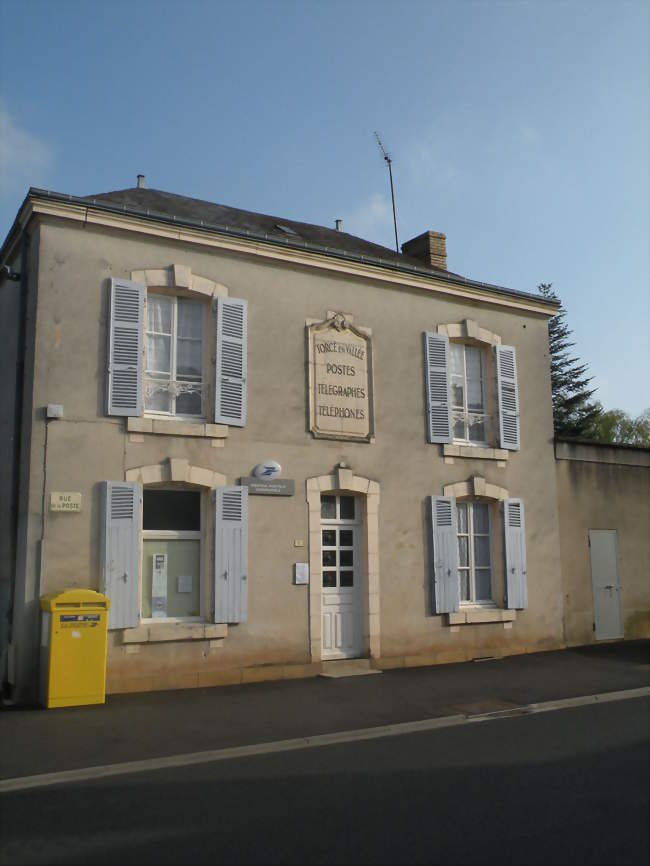 La poste - Torcé-en-Vallée (72110) - Sarthe