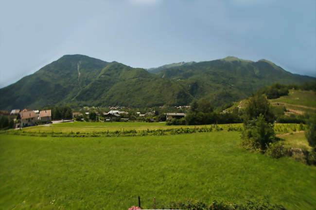 Cevins vu d'une maison de Cevins - Cevins (73730) - Savoie