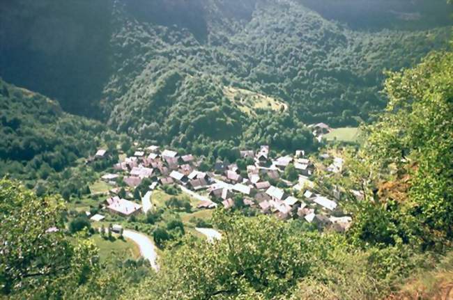 Vue panoramique du village d'Hermillon - Hermillon (73300) - Savoie