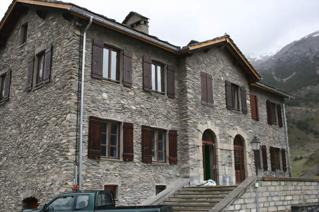 Vue de l'école de Lanslevillard - Lanslevillard (73480) - Savoie