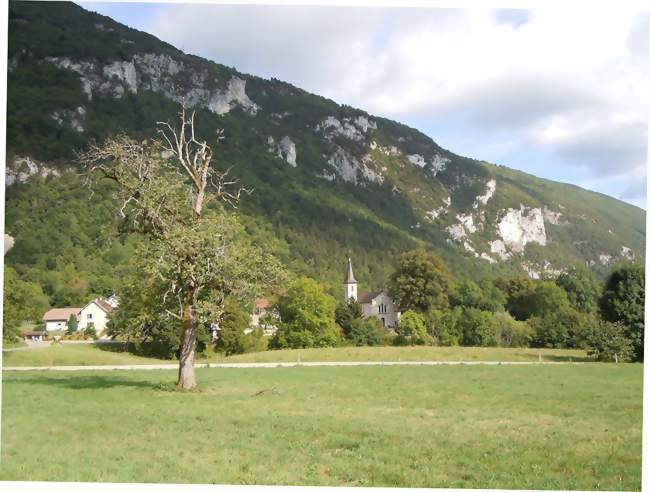 Nances au pied de la Chaîne de l'Épine - Nances (73470) - Savoie