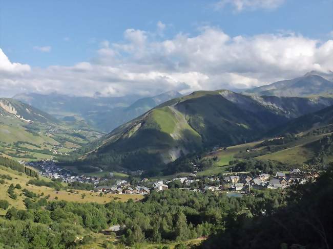 Critérium du Dauphiné : Passage par Saint Sorlin - Col de la Croix de Fer