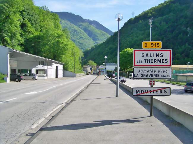 Entrée à Salins-les-Thermes en quittant Moûtiers - Salins-les-Thermes (73600) - Savoie