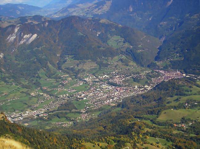 Ugine vue du sommet de la Dent de Cons - Ugine (73400) - Savoie